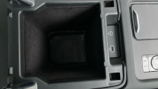 Land Rover Discovery 3.0 D300 Dynamic HSE 5dr Auto Diesel Station Wagon